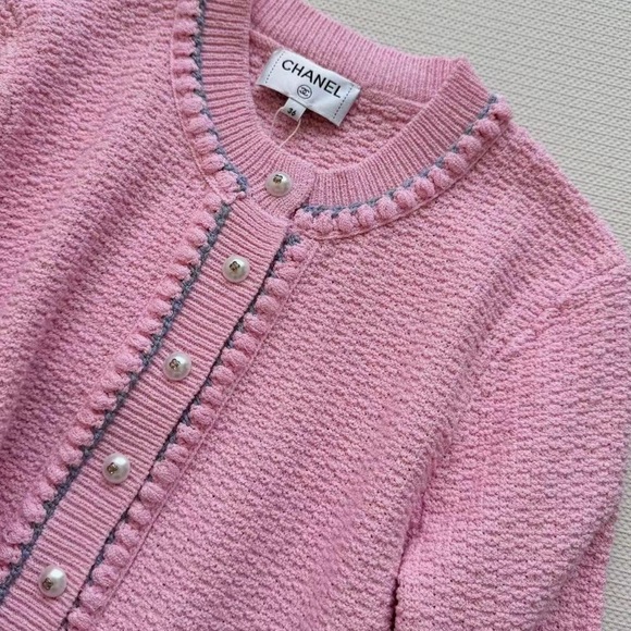 Brand new Chanel separates perfect for Easter! - Picture 2 of 11